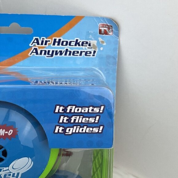 NEW WHAM-O HOVER Hockey Portable Air Hockey Game Set 2015 Ages 6+ - Picture 4 of 16